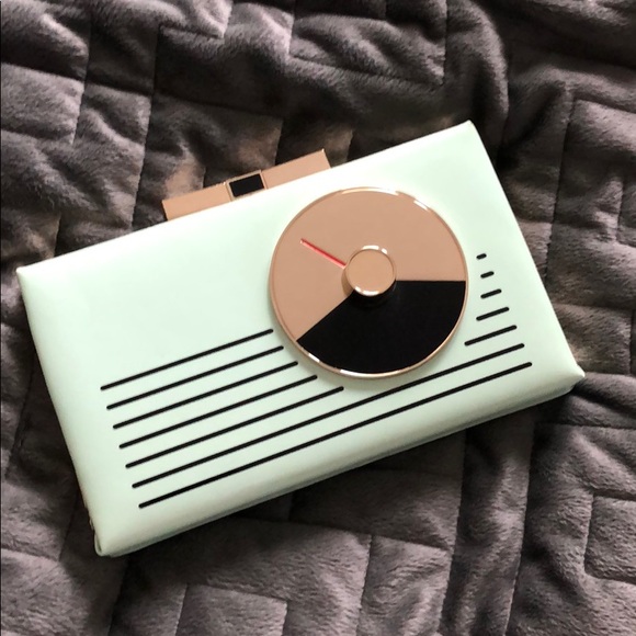 kate spade Handbags - Kate Spade Radio Clutch